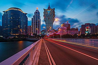 半年时间 游改剧集《辐射》吸引一亿观众